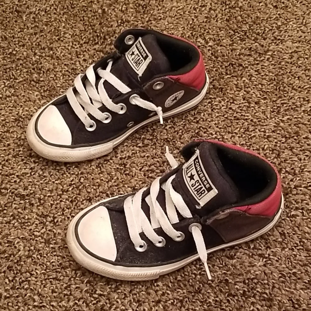 Converse all star little boy's size 11 black&white